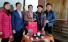 Lãnh đạo huyện Ngọc Lặc thăm, tặng quà gia đình chính sách nhân dịp Tết Nguyên đán Nhâm Dần 2022 tại xã Vân Am